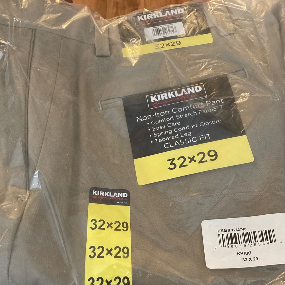 Kirkland Signature Men's Gray Comfort Chinos